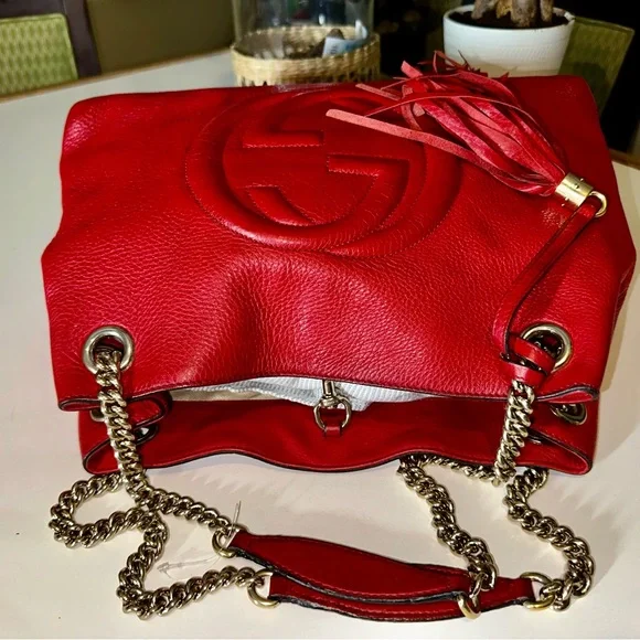 Authentic Gucci Soho Red Leather Chain Shoulder Bag - Picture 3 of 10